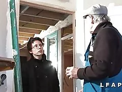 Papy के साथ एक गैंगबैंग में परिपक्व फ्रेंच गंभीर sodomisee